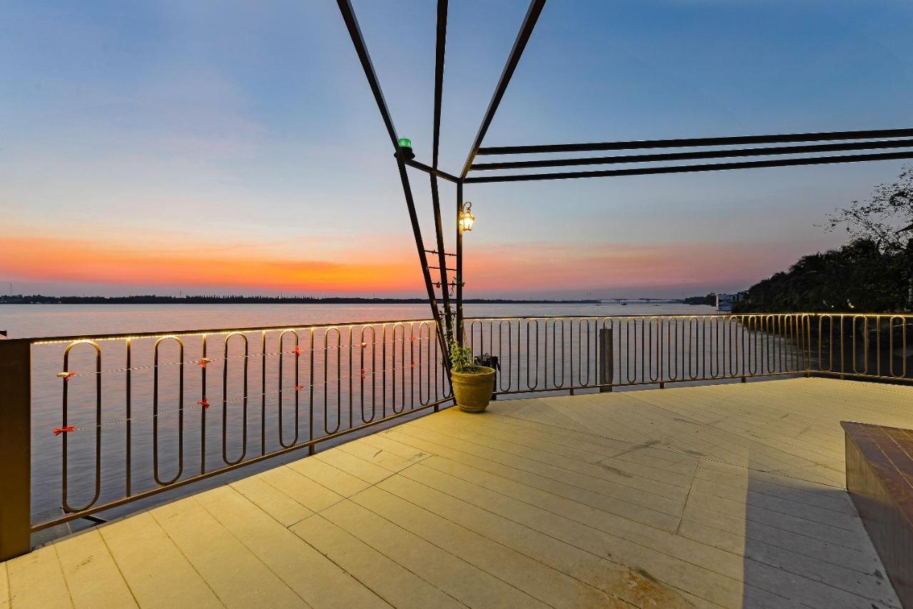 Ben Tre Riverside Resort Exterior photo